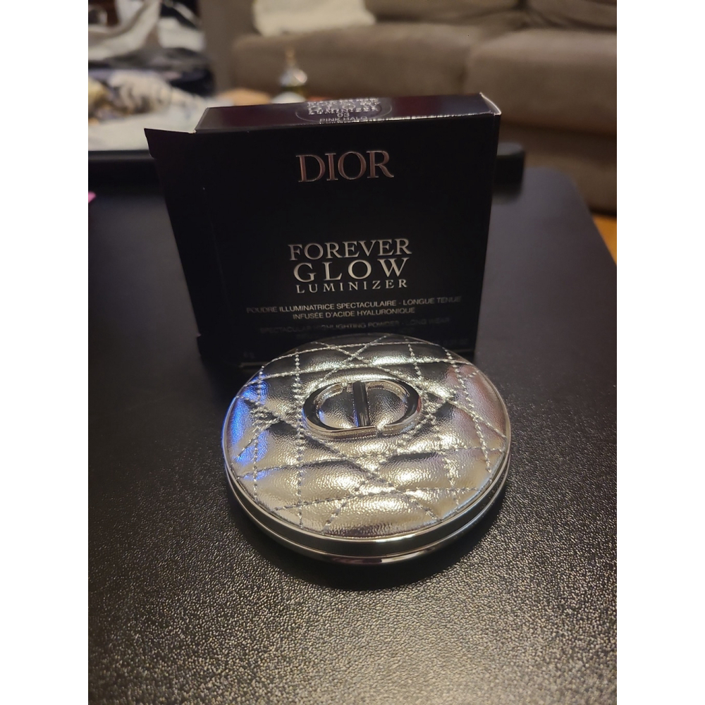 Dior Forever Glow Luminizer Spectacular Highlighting Power #03 Pink Halo, 0.21oz - Picture 6 of 9